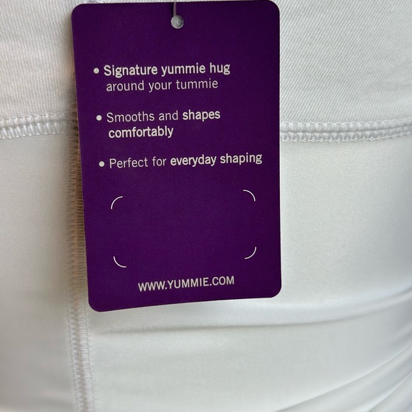 Yummie Women’s Shapewear Tank - Picture 3 of 4